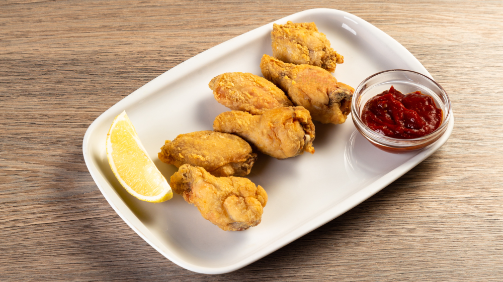 Куриные крылья с соусом барбекю