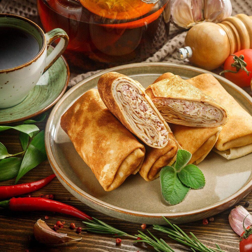 БЛИНЧИКИ С ВЕТЧИНОЙ И СЫРОМ
