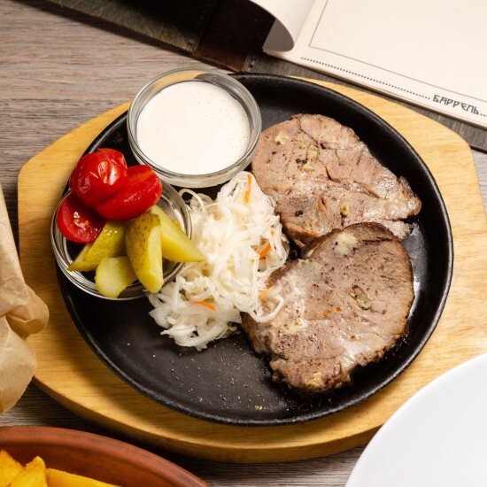 Буженина печеная