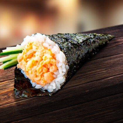 Ручной ролл с креветкой