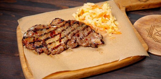 Стейк из свиной шеи