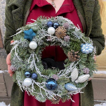 Новогодний венок синий