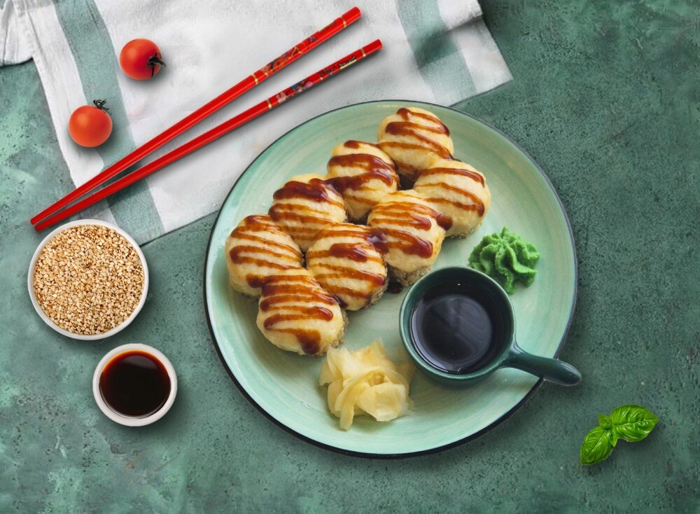 Запеченный ролл Цезарь