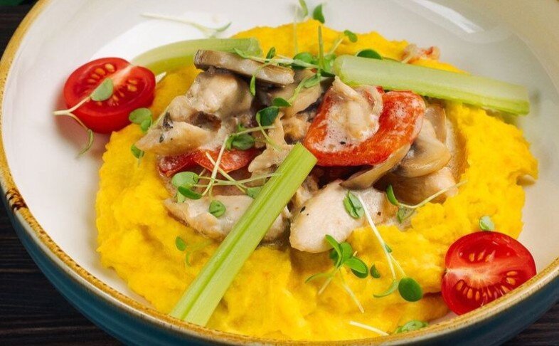 Фрикасе из цыпленка с бабушкиным пюре