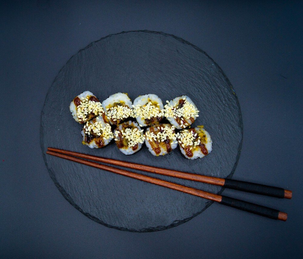 Маки с Угрем