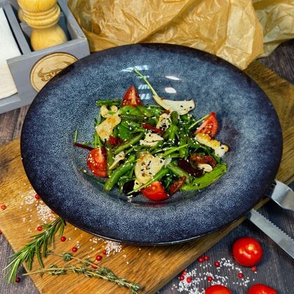 Салат с кальмаром