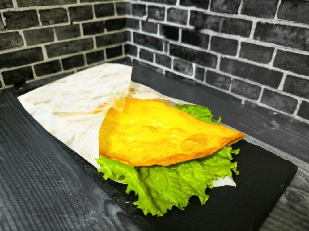 Чебуречек с сыром