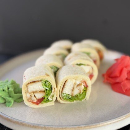 Тортилья с курицей и овощами