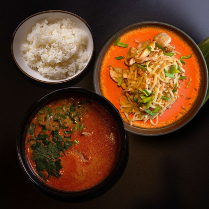 Том Ям с курицей (1/2 порции) и Удон с курицей и беконом