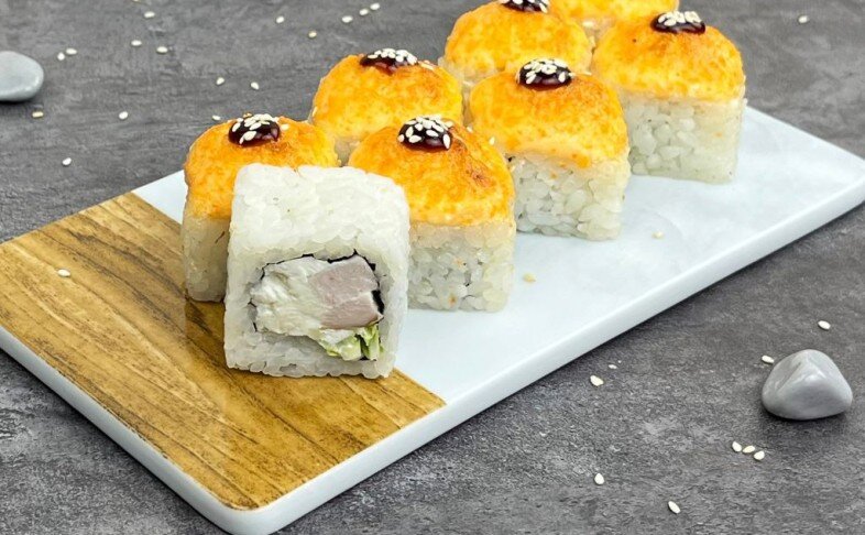 Запеченый ролл с курой